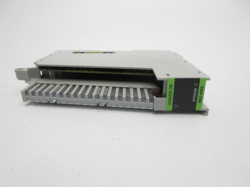 ALLEN BRADLEY 5069-OB8 SER. A F/W 3.016 NSMP