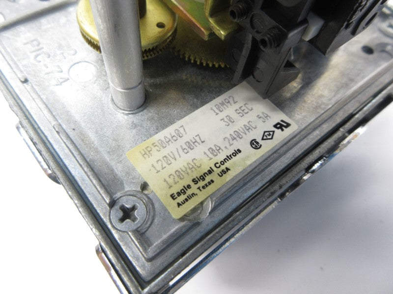 EAGLE SIGNAL HP50A607 120/240VAC 5/10A 0-30S NSNP