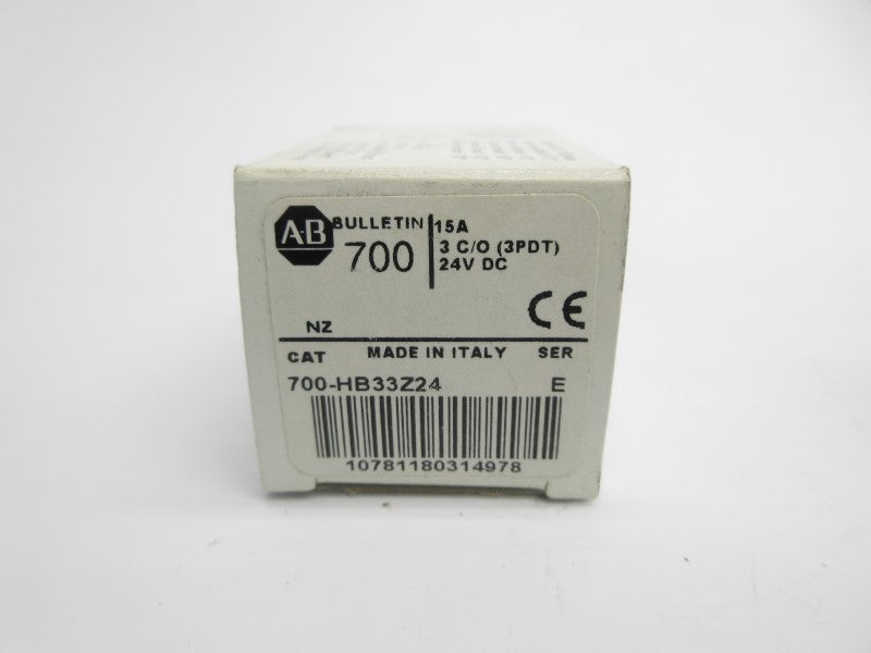 ALLEN BRADLEY 700-HB33Z24 SER. E 24VDC 15A (WH) NSMP