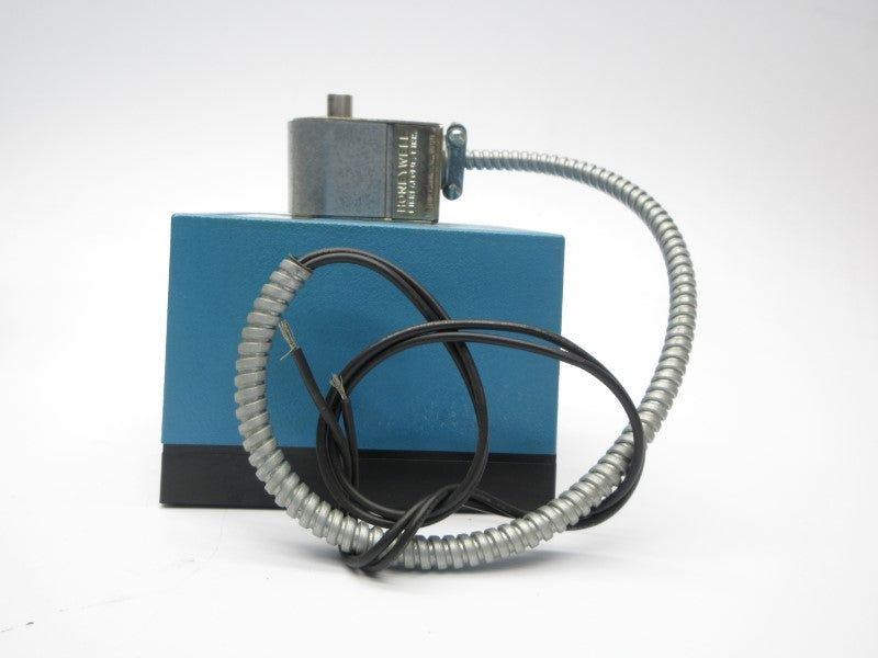 HONEYWELL R7795B1017 120V NSNP