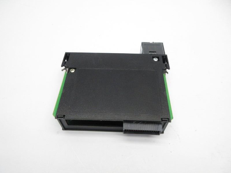ALLEN BRADLEY 1756-OB16I SER. A F/W 3.2 24VDC NSNP