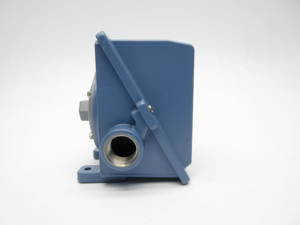 UNITED ELECTRIC H400-442 480VAC 15A 225PSI NSNP