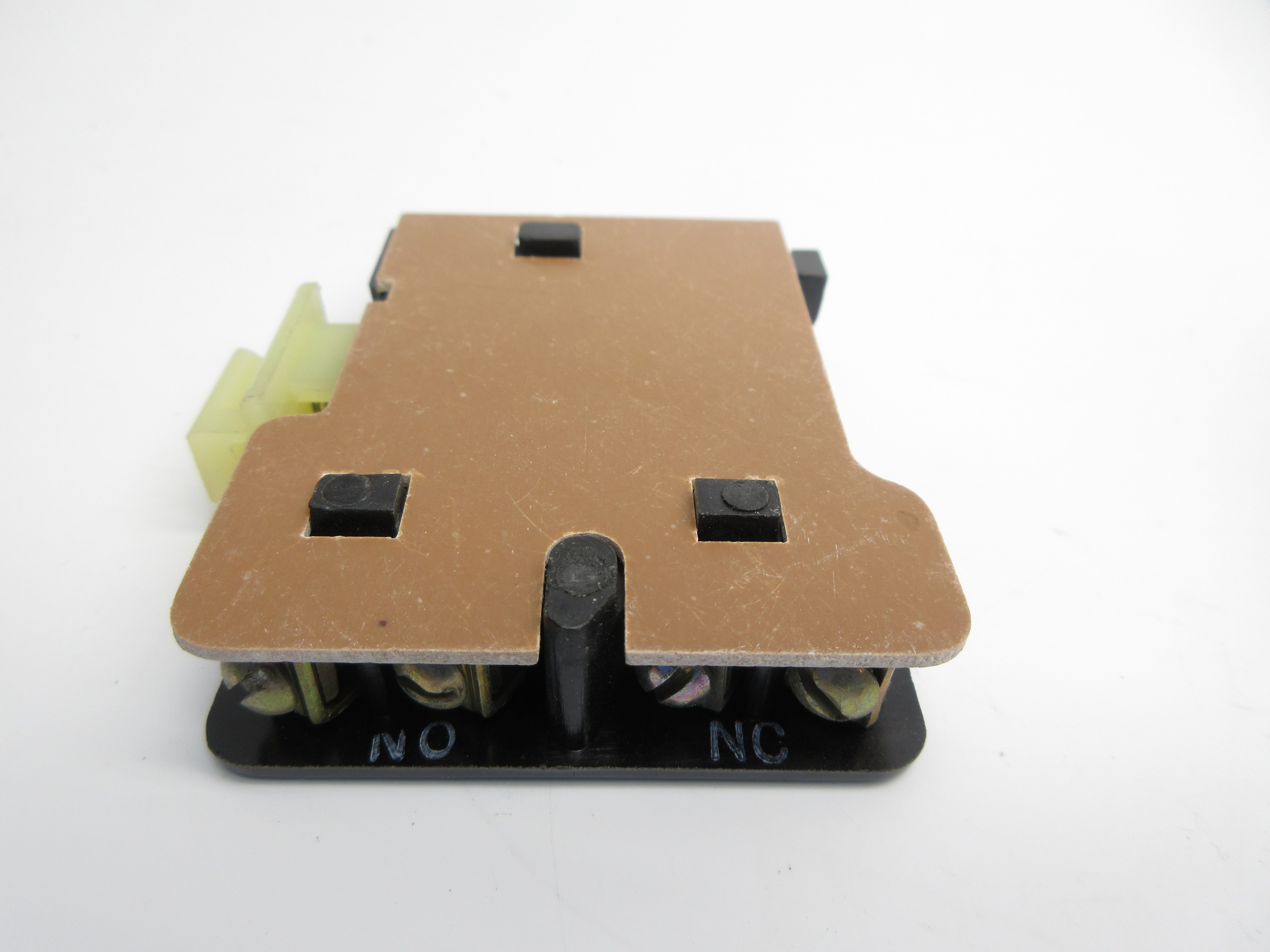 AUXILIARY CONTACT 447-9045 76624-T NSNP