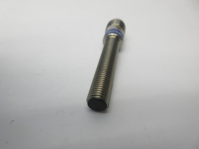 TELEMECANIQUE XS1M08PA370D 12-48VDC NSMP
