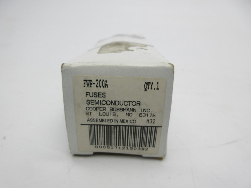 BUSSMANN FWP-200A 700VAC/DC 200A (WH/WH) NSMP