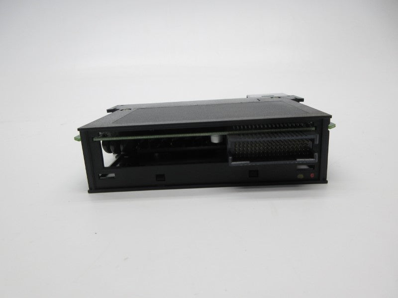 ALLEN BRADLEY 1756-OA16I SER. A F/W 2.1 120/240VAC REV. L01 NSNP