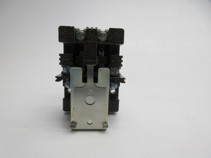 CUTLER HAMMER 9575H2612-66 110/120V 12A NSMP