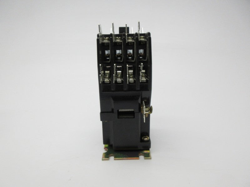 CUTLER HAMMER BFF44F 110/120V 10A NSMP