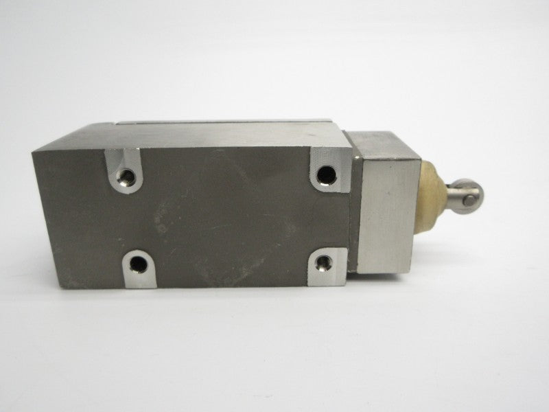 MICRO SWITCH LS2D4L 600VAC 10A NSNP