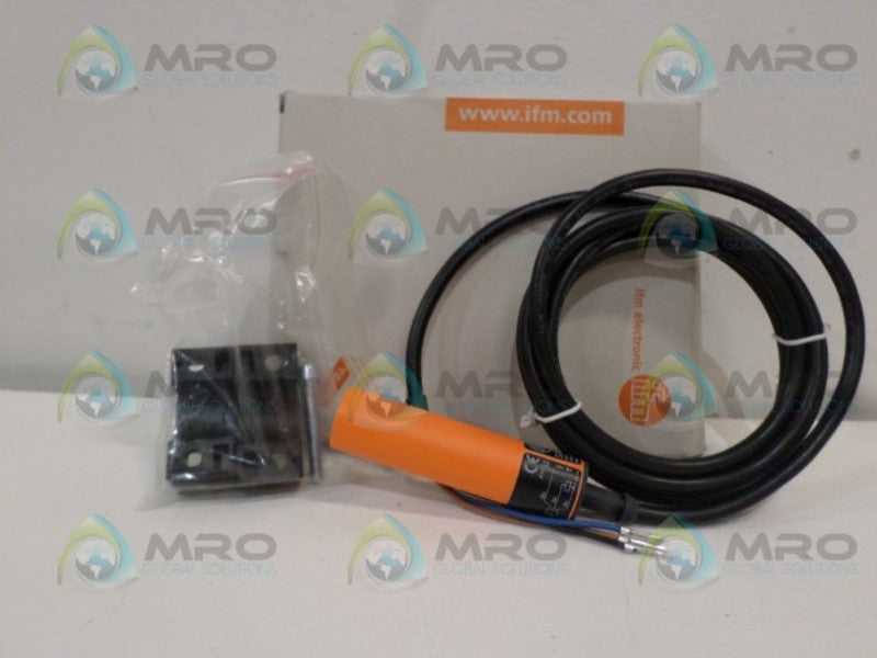 IFM EFECTOR IA5082 INDUCTIVE PROXIMITY SENSOR NSMP