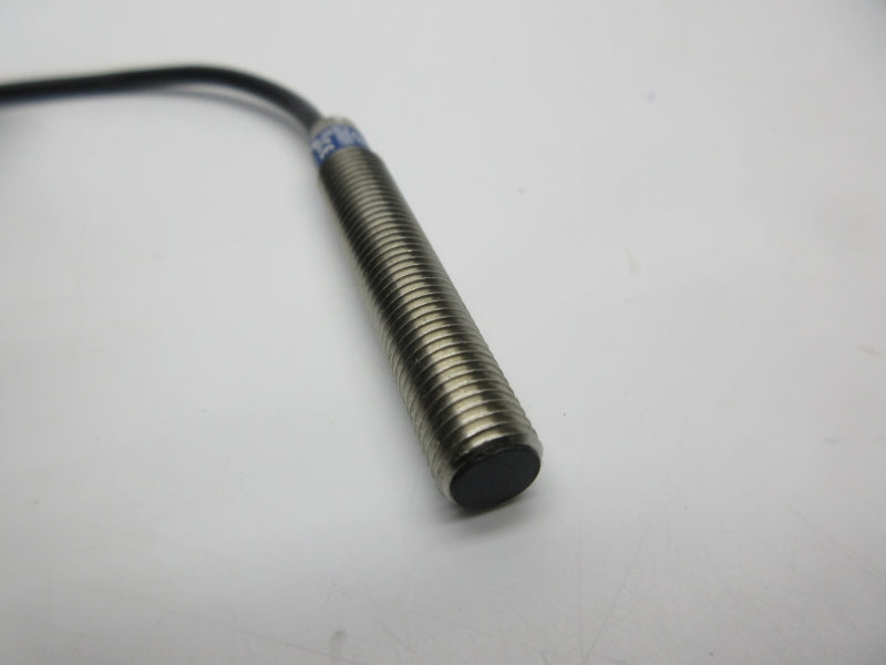TELEMECANIQUE XS1M08PC410 12-24V NSNP