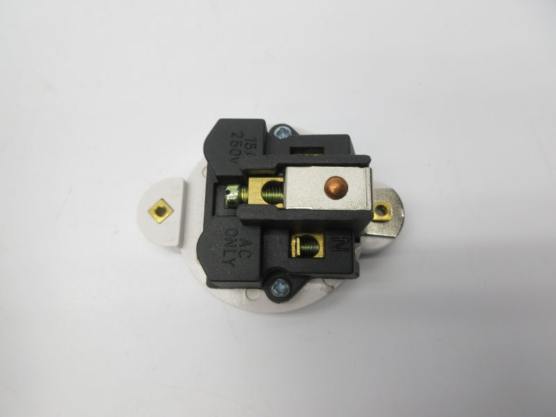 PLUG BS546 250V 15A NSNP