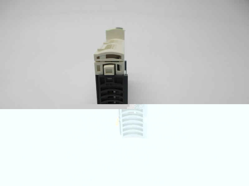 SCHNEIDER ELECTRIC STBAVI0300 NSNP