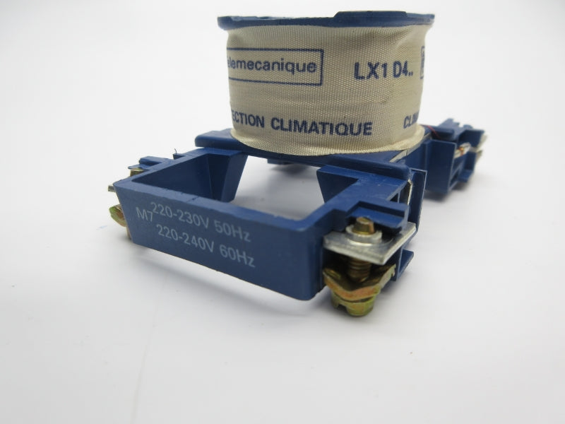 TELEMECANIQUE LX1D4M7 220-230/220-240V NSNP
