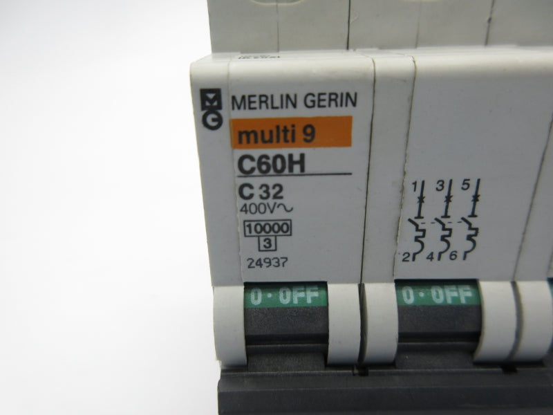MERLIN GERIN 24937 400V 32A NSNP