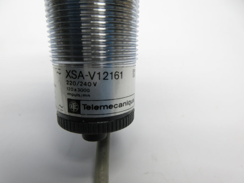 TELEMECANIQUE XSA-V12161 220/240V NSNP