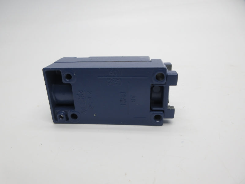 TELEMECANIQUE XCKJ 240V 3A NSNP