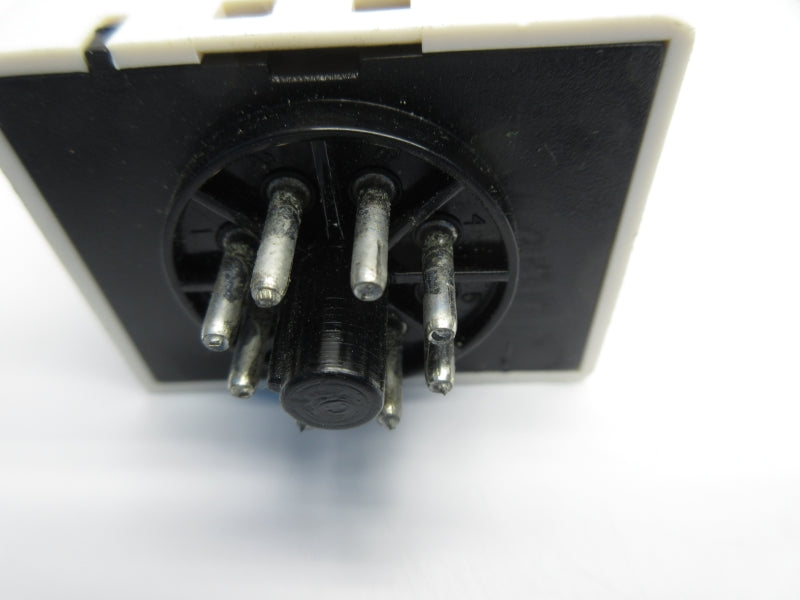 SCHNEIDER ELECTRIC RM84870304 230V 8A UNMP