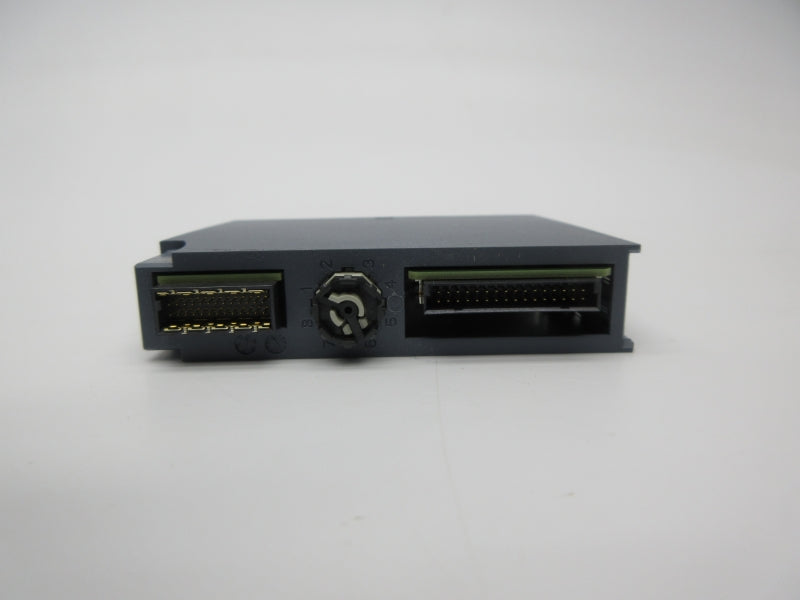 SIEMENS 6ES7 135-6HD00-0BA1 NSNP