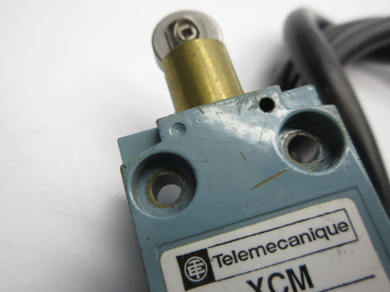 TELEMECANIQUE XCM-A102 240V 1.5A UNMP