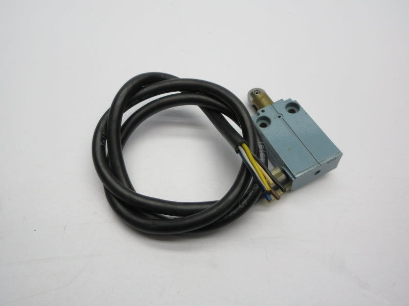 TELEMECANIQUE XCM-A102 240V 1.5A UNMP