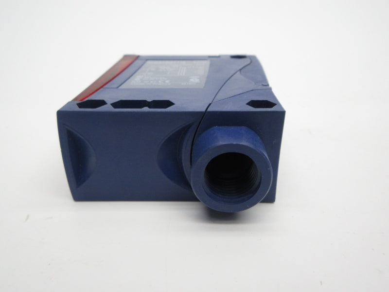 TELEMECANIQUE XUX8ARCTT16 24/240V NSNP