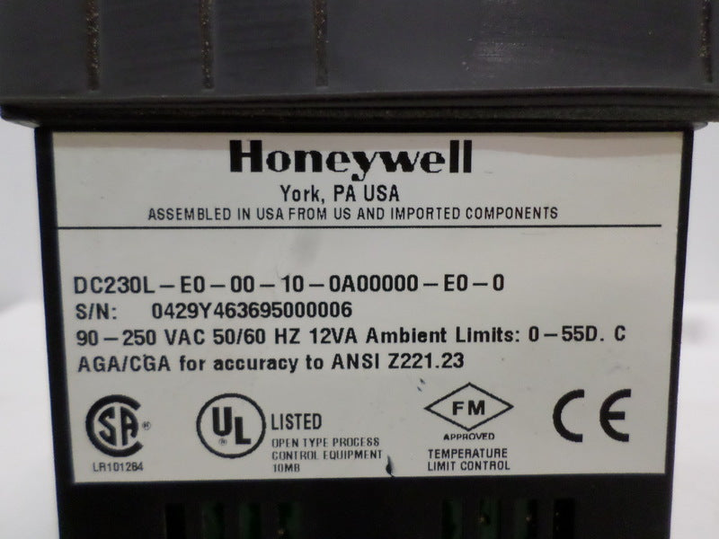HONEYWELL DC230L-E0-00-10-0A00000-E0-0 TEMPERATURE CONTROLLER UNMP