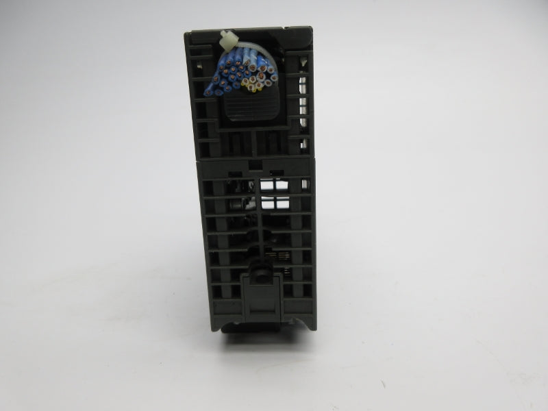 SIEMENS 6ES7322-1BL00-0AA0 24VDC 0.5A (AS PICTURED1) UNMP