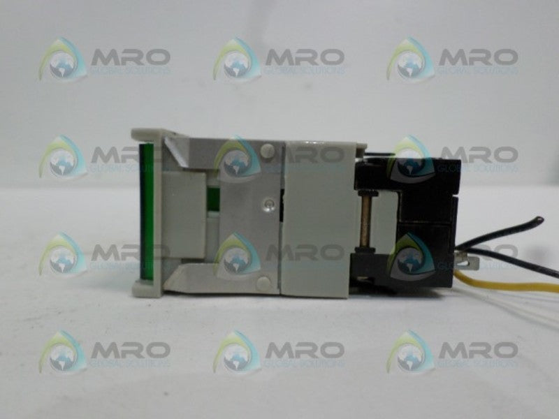 GENERAL ELECTRIC CR103DB110AG ILLUMINATED PUSHBUTTON UNMP