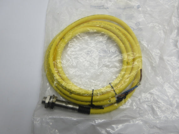 ALLEN BRADLEY 871TM-BH2N12-C2 SER. A 20-250VAC/DC NSMP