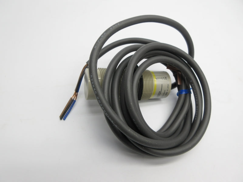 OMRON E2K-X15ME2 12-24VDC 2M NSMP