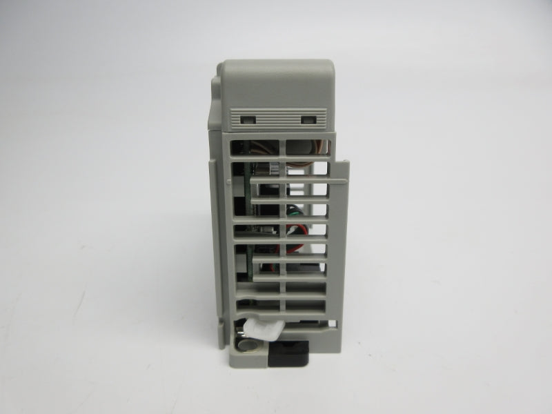 ALLEN BRADLEY 1769-OW8I SER. B F/W 2.1 24VDC 0.1A NSNP