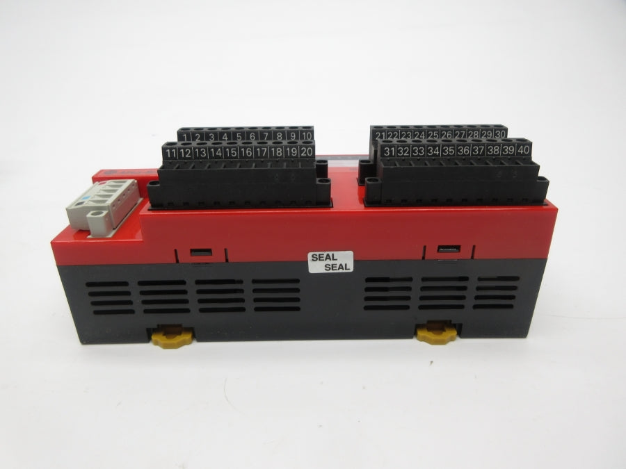 ALLEN BRADLEY 1791DS-IB8XO8 SER. A 24VDC NSMP