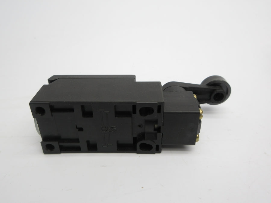 OMRON D4D-3120N 400V 2A NSMP
