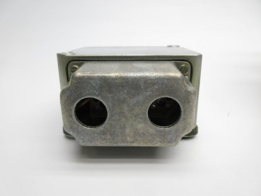 REXROTH R900591050 HED3OA36/63/12 250VAC 3A NSMP