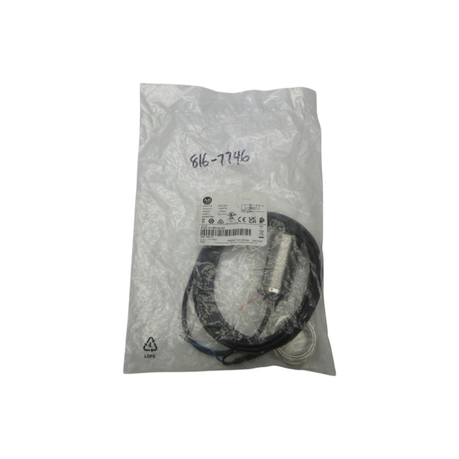 ALLEN BRADLEY 872C-M15BN30-E2 SER. F 10-30VDC NSMP