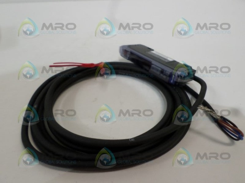 KEYENCE FS-V31P FIBER OPTIC PHOTOELECTRIC AMPLIFIER  NSMP