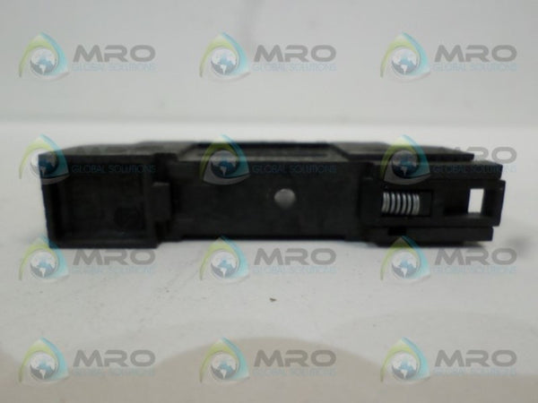FINDER ZVP.3 RELAY BASE UNMP