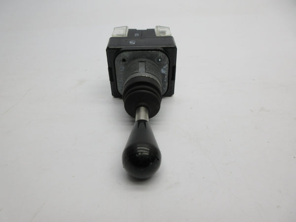 ALLEN BRADLEY 800T-T2H3NNXX SER. T (WH) NSMP