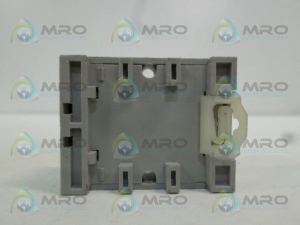 DAYTON 5X852F RELAY BASE NSNP