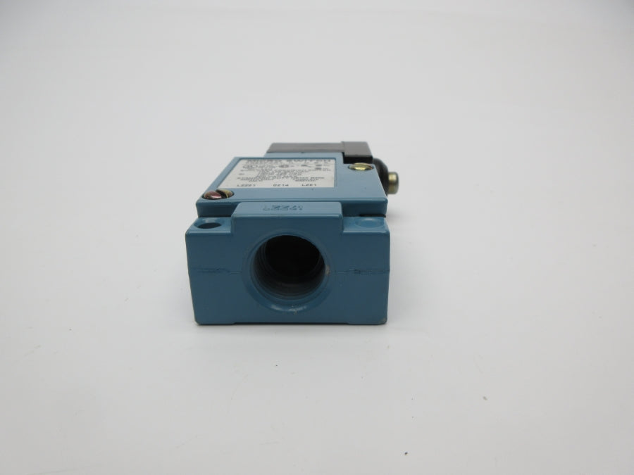 MICRO SWITCH LZZ21 125-250VAC 10A NSNP