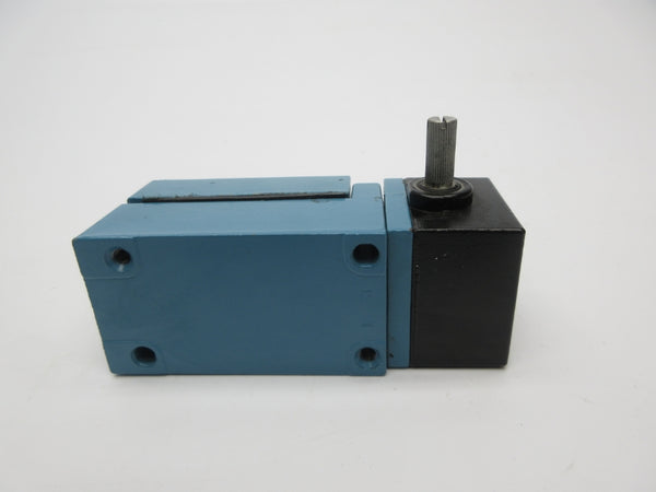 MICRO SWITCH LSA1A 600VAC 10A (AS PICTURED) NSNP