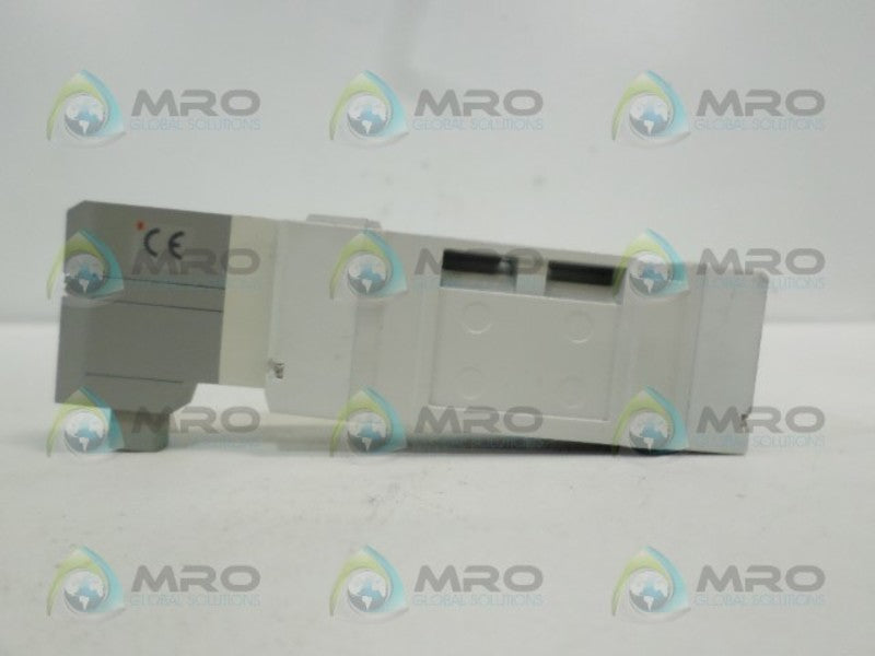 SMC SV3100-5FU SOLENOID VALVE UNMP