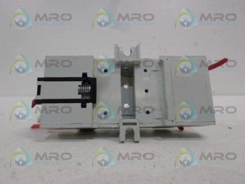 ALLEN BRADLEY 700-HN154 SER. A RELAY BASE UNMP