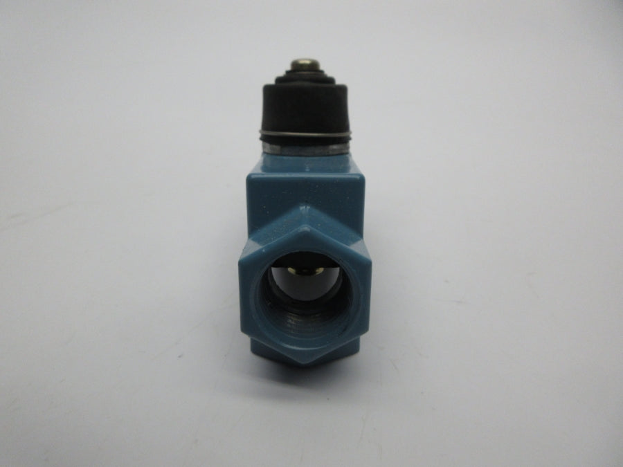 MICRO SWITCH BZE6-2RN 600VAC 2A (AS PICTURED) NSNP