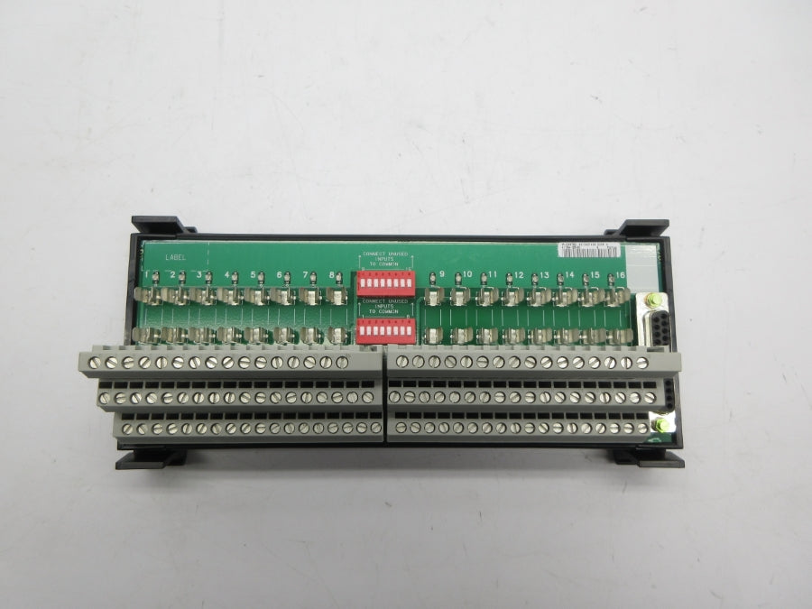 ALLEN BRADLEY 1492-AIFM16-F-5 SER. C 10-30VDC (BR/WH) NSMP