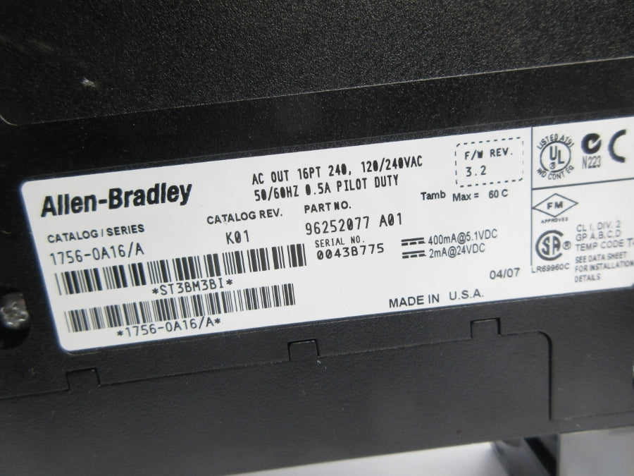 ALLEN BRADLEY 1756-OA16 SER. A F/W 3.2 24VDC (NO DOOR) NSNP