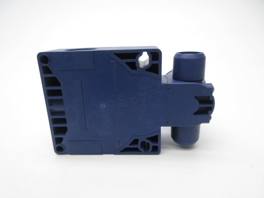TELEMECANIQUE XCKVR54D1H29 240V 3A NSNP