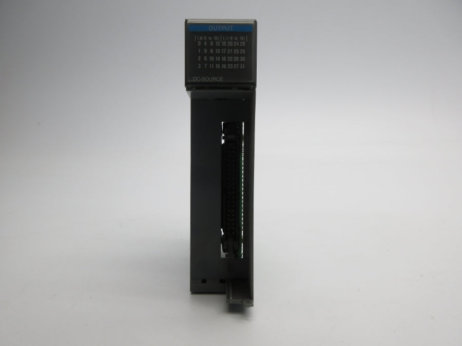 ALLEN BRADLEY 1746-OB32 SER. C (NO DOOR) UNMP