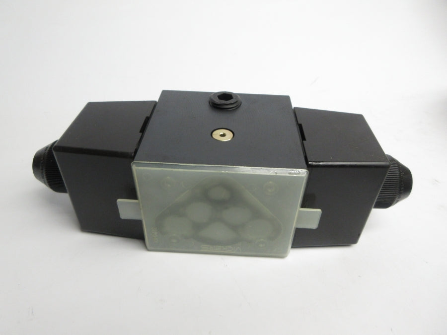 VICKERS DG4S4-016C-U-B-60-S324 02-155596 110/120V .85/.69A NSNP